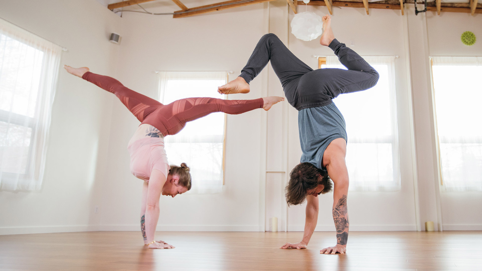 Journey to Handstand Alo Moves
