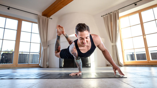 Dylan Werner's "Arm Balance Builder 1" Online Video Workouts on ALO Wellness Club