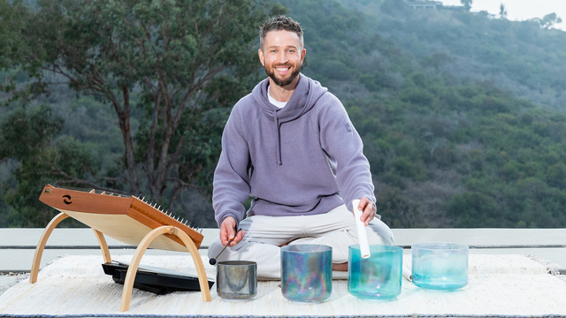 Avery Whitmore's "Sea of Joy" Online Video Workouts on ALO Wellness Club