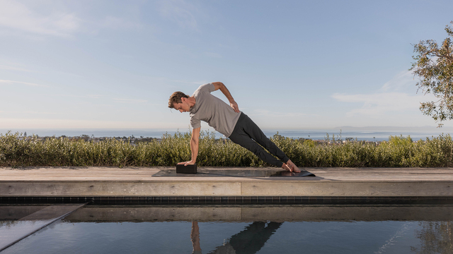 Josh Kramer's "Strength Meets Flexibility" Online Video Workouts on ALO Wellness Club