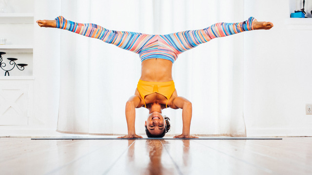 Briohny Smyth's "The Inverted Life" Online Video Workouts on ALO Wellness Club