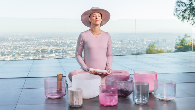 Susy Markoe Schieffelin's "Receive " Online Video Workouts on ALO Wellness Club