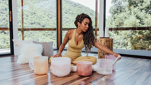 Phyllicia Bonanno's "Dive Deeper Sound Bath" Online Video Workouts on ALO Wellness Club