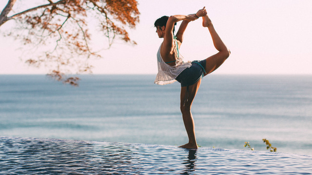 Meghan Currie's "Loving Spoonfuls" Online Video Workouts on ALO Wellness Club