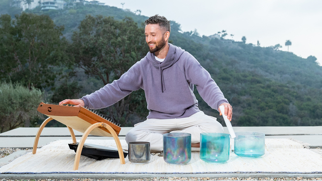 Avery Whitmore's "Ground & Reflect" Online Video Workouts on ALO Wellness Club