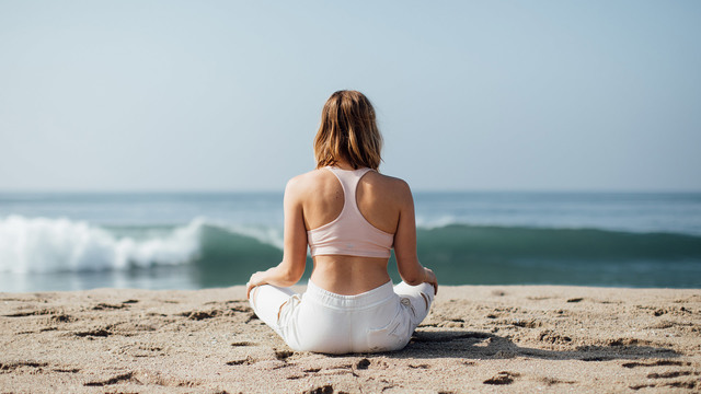 Caley Alyssa's "Brain Food" Online Video Workouts on ALO Wellness Club