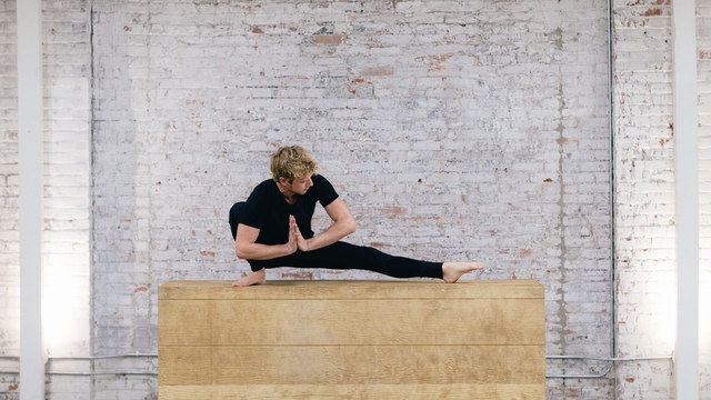Josh Kramer's "Yogi Leg Day" Online Video Workouts on ALO Wellness Club