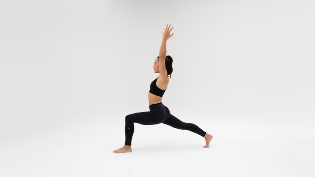 Briohny Smyth's "Crescent Lunge Pose" Online Video Workouts on ALO Wellness Club