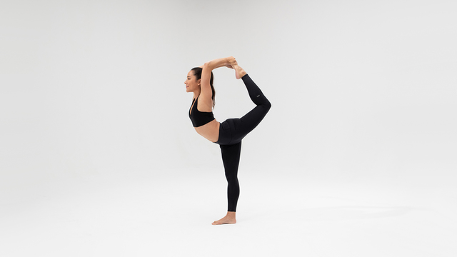 Briohny Smyth's "Dancer Pose" Online Video Workouts on ALO Wellness Club