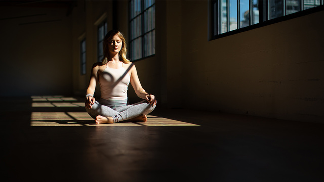 Caley Alyssa's "Yoga Nidra: Reset" Online Video Workouts on ALO Wellness Club