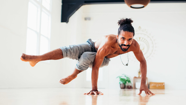 Mathieu Boldron's "Yin Yang Flow" Online Video Workouts on ALO Wellness Club