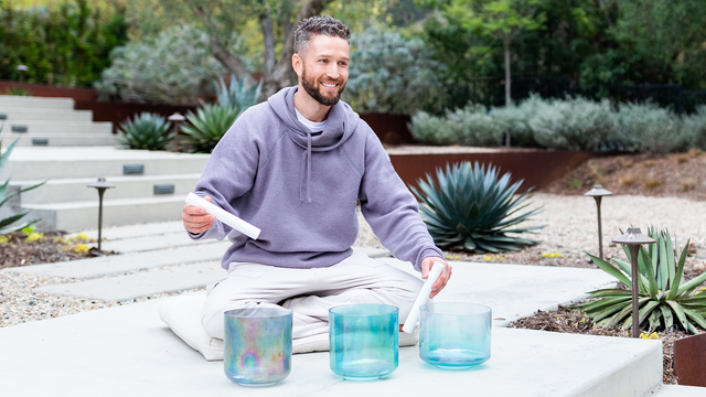 Avery Whitmore's "Greet Gratitude" Online Video Workouts on ALO Wellness Club