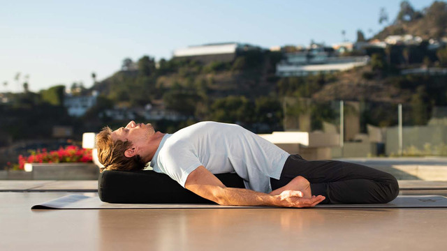 Josh Kramer's "Hatha-Yin Stretch" Online Video Workouts on ALO Wellness Club