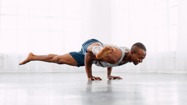 Andrew Sealy's "Illuminate Yoga" Online Video Workouts on Alo Moves