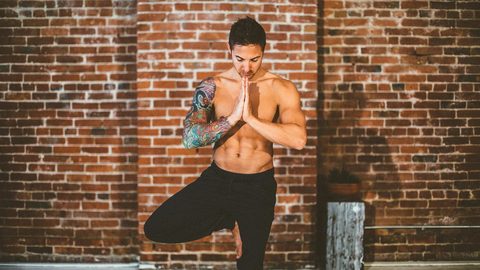 Beginner Yoga Strength Classes | ALO Wellness Club